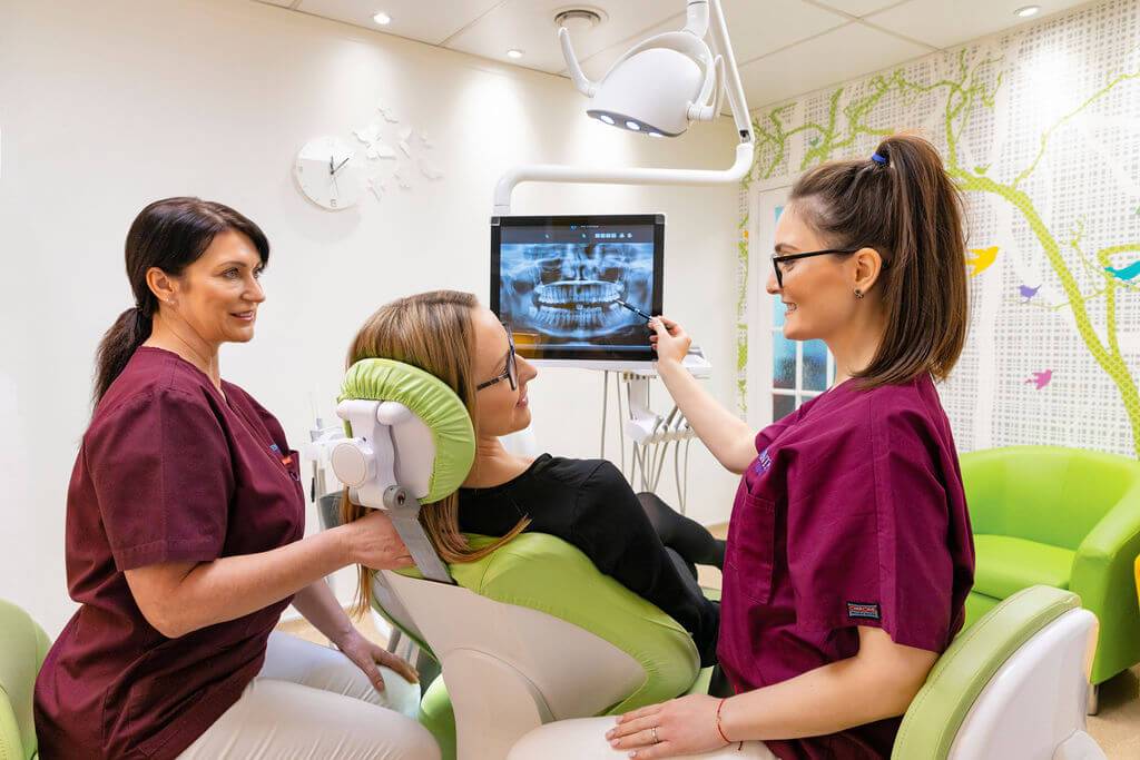 Šokiruojantis gidas: kaip išsirinkti geriausią odontologijos klinika Lietuvoje ir nepermokėti už šypseną!